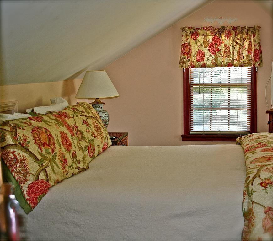 The Penny House Inn And Spa Eastham Exterior photo