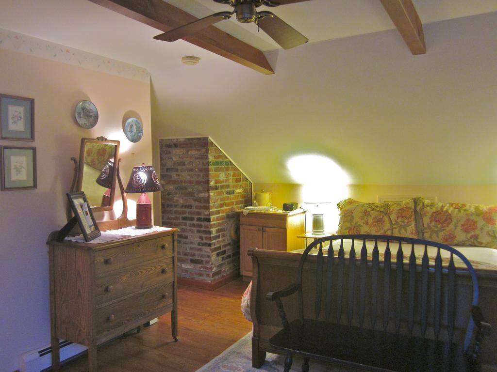 The Penny House Inn And Spa Eastham Room photo